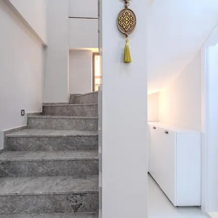 Villa W Pool And Garden 10 Min To In Foca