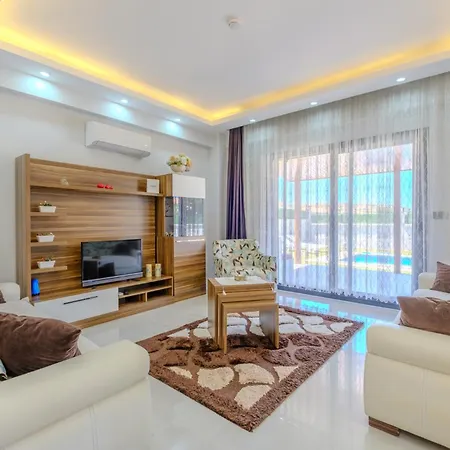W Pool And Garden 10 Min To In Foca * İzmir